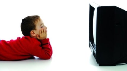 Длительный просмотр телевизора негативно влияет на мозг ребенка