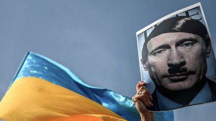 Многие люди в Украине считают Путина реинкарнацией Гитлера