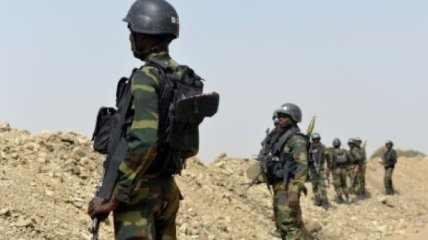 Президент Камеруна потребовал у сепаратистов сложения оружия