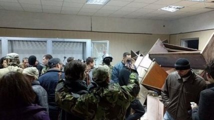 ОУНовцы Коханивского разгромили зал суда (Видео)