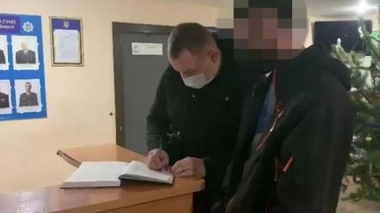 Тело нашел сосед: в Одессе мужчина снял комнату и жестоко убил хозяина квартиры (фото и видео)