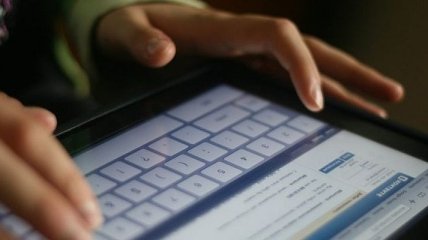 Порошенко просят вернуть ВКонтакте: петиция набрала более 25 тысяч