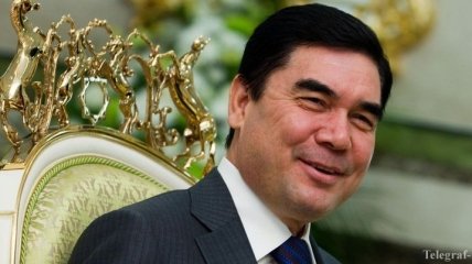 Президент Туркменистана снова вступил в должность