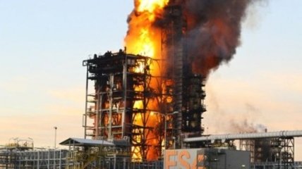 В Италии произошел пожар на нефтеперерабатывающем заводе