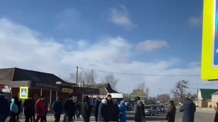 Не намерены сдаваться до последнего: на Харьковщине устроили бунт из-за тарифов (видео)