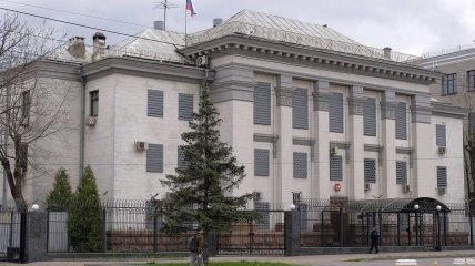 Здание посольства россии в Украине