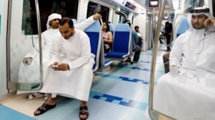 В Дубае нельзя провозить алкоголь в метро