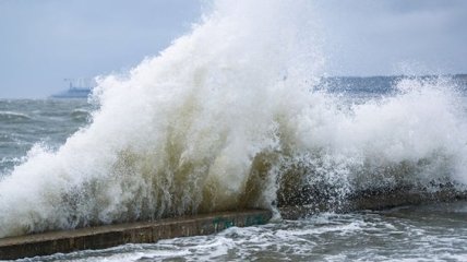 На Черном и Азовском морях ожидается серьезный шторм
