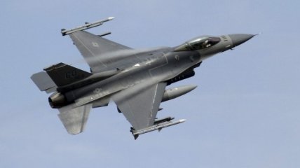 F-16