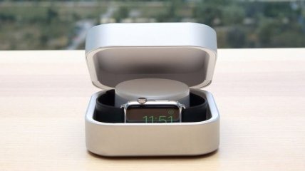 Стильный кейс Amber позволяет до 8 раз зарядить Apple Watch (Видео)
