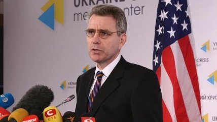 Пайетт: США не признают незаконной аннексии Крыма