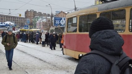 Киевлян предупреждают о метели и сильном ветре