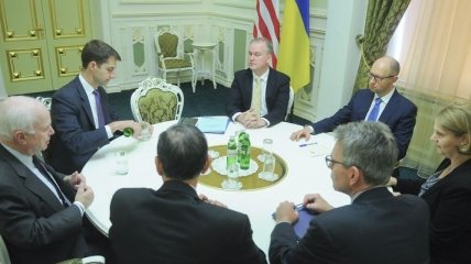 Яценюк назвал США лидером в борьбе за независимость Украины
