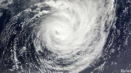 Мощный тропический циклон приближается к островам Тонга