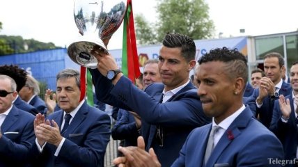 Роналду пожертвовал призовые за Евро-2016 на борьбу с детским раком