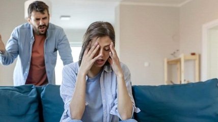Абьюзер в отношениях – как распознать и сбежать: психолог указала на тревожные признаки