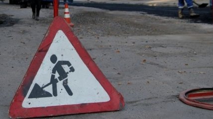 Укравтодор призывает ускорить ямочный ремонт дорог