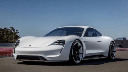 Porsche Taycan: на что способен сенсорный переключатель скоростей электромобиля
