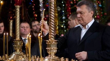 Янукович примет участие в Рождественском богослужении
