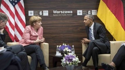 Обама и Меркель обсудили имплементацию Минских соглашений 
