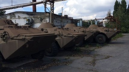Львовский бронетанковый завод усиленно ремонтирует БТРы