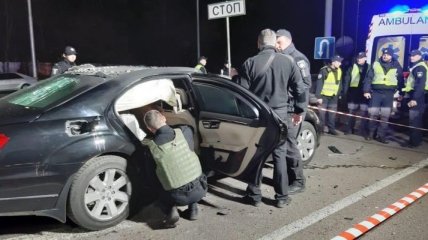 Полиция: в Святошинском районе Киева взорвался автомобиль, погиб водитель
