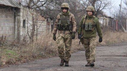 День на Донбассе: противник совершил около тридцати выстрелов из гранатометов