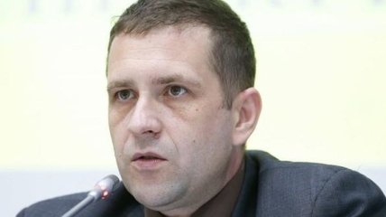 Порошенко уволил постпреда президента Украины в АРК