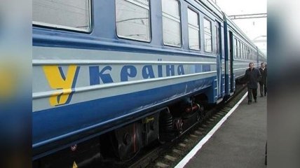 Поезд "Харьков-Киев" "заминировали": всех пассажиров высадили