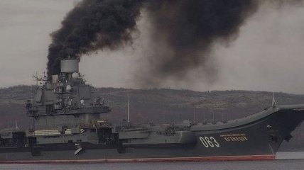 В России горит авианосец "Адмирал Кузнецов"