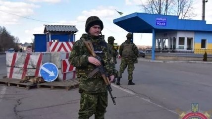 Полиция в Донецкой области перешла на усиленный режим работы