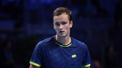 Медведев обыграл Поспишила на пути к 1/4 финала турнира в Шанхае