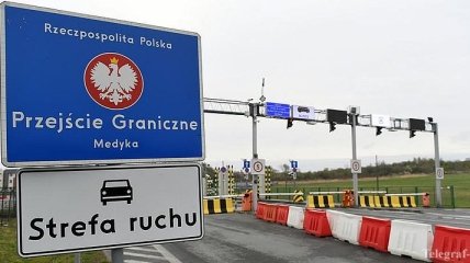 Польша начнет постепенно выходить из карантина с 19 апреля
