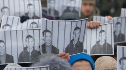Павличенко просят Пшонку возбудить дело против следователя 
