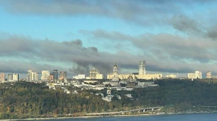Киев в дыму после ракетных ударов