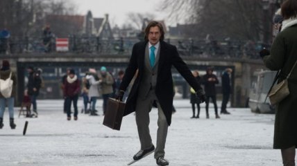 Голландцы в мороз заменили транспорт на коньки, чтобы попасть на работу (Видео)