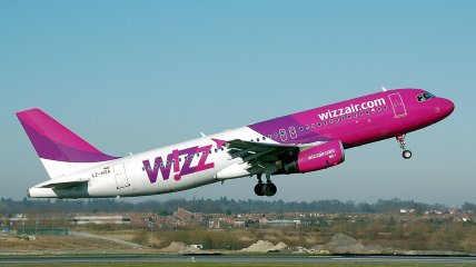 Самолет Wizz Air