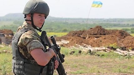 Война на Донбассе: один военный погиб, двое пострадали
