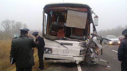 Смертельное ДТП: столкнулись автобус с детьми и автомобиль 