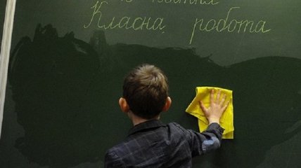 Может ли ребенок учиться в школе на русском языке? Разбираем громкий скандал в Ивано-Франковске