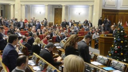 Верховная Рада планирует начать пленарную неделю с законопроекта по Донбассу