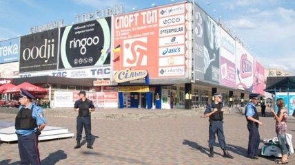 В Черкассах сообщили о заминировании вокзала и торгового центра
