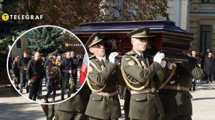 Прощання з загиблими військовими у Михайлівському соборі