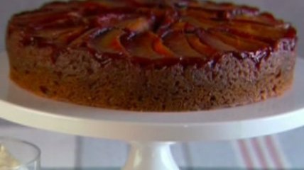 Сливовый перевернутый пирог