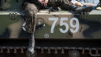 За сутки украинские военные уничтожили 10 боевиков и 2 танка