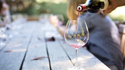 Собственное вино в Украине постепенно вытесняет дешевая и часто некачественная алкогольная продукция из Грузии и Армении