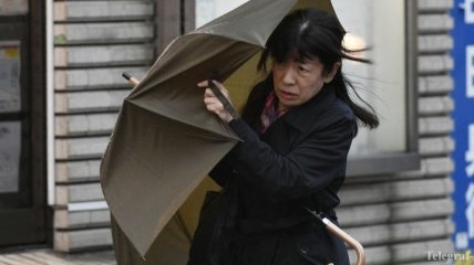 Тайфун "Лан" в Японии: погибли не менее 5 человек