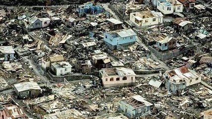 Масштабные разрушения: ураган "Мария" уничтожил почти все на Доминике