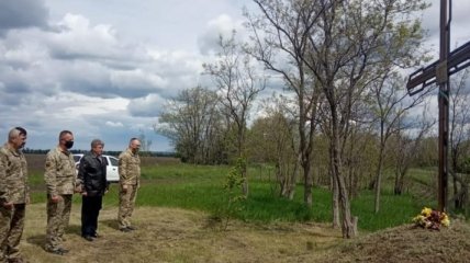 День Героев: В Луганской области почтили бойцов УНР (Фото)