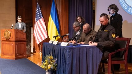 Глава Минобороны Украины Рустем Умеров в США